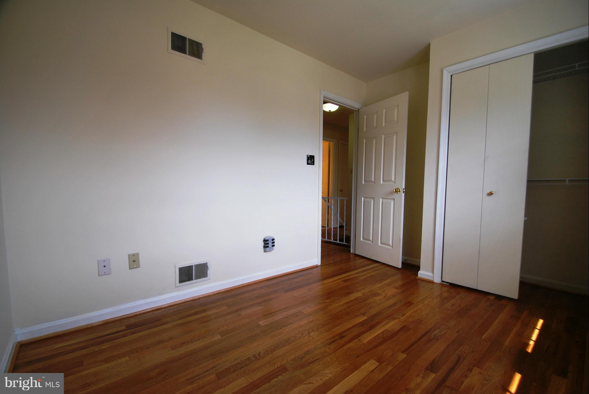 6806 Houndmaster Road Springfield, VA 22152 - Photo 16 of 27 Bedroom