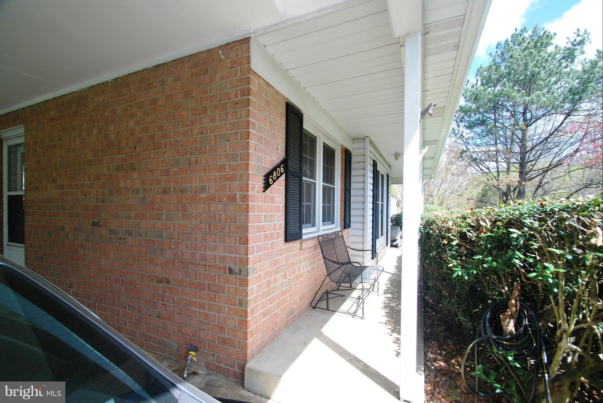 6806 Houndmaster Road Springfield, VA 22152 - Photo 3 of 27 Exterior (Front)