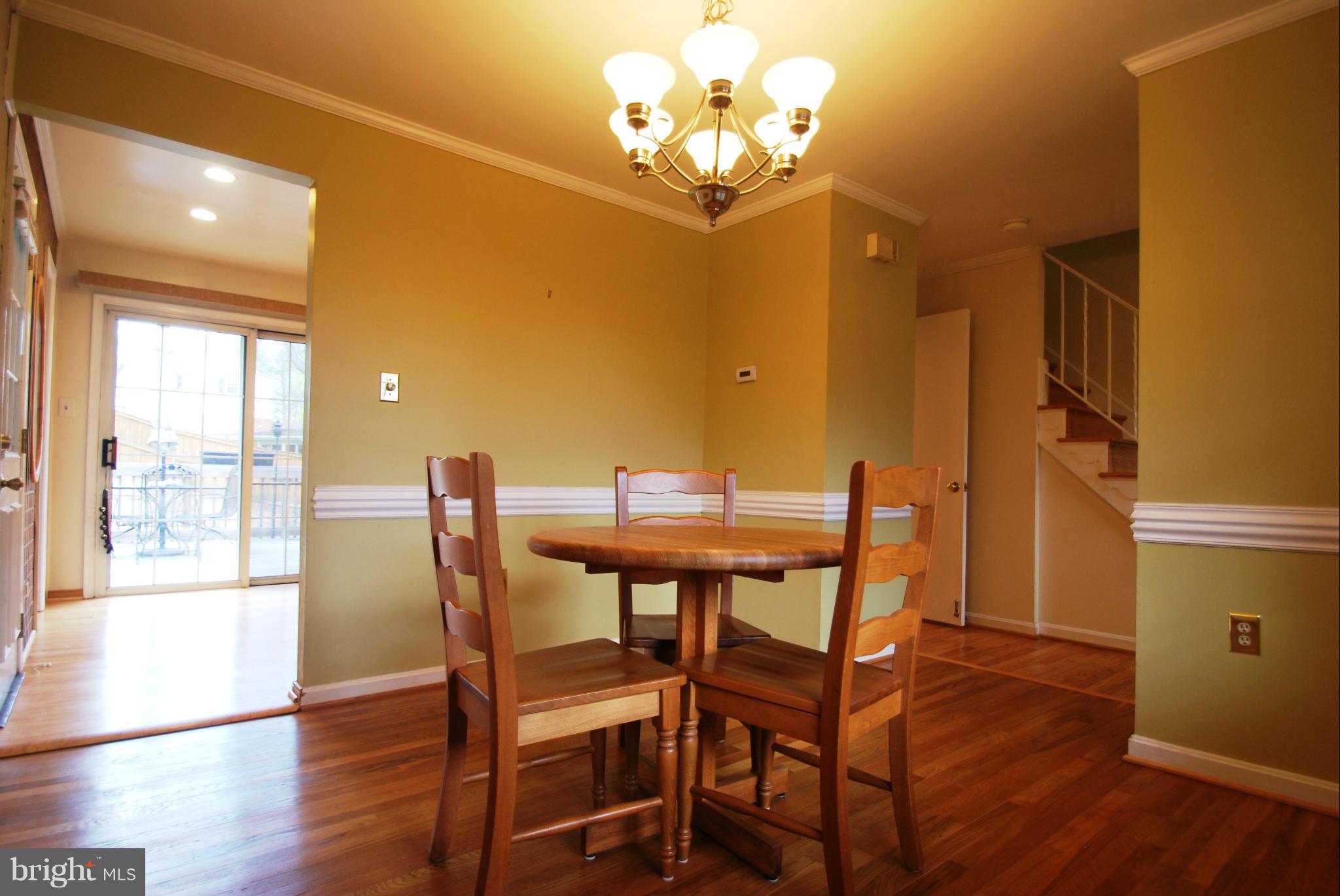 6806 Houndmaster Road Springfield, VA 22152 - Photo 9 of 27 Dining Room