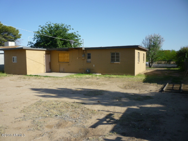 1532 West Roeser Road Phoenix, AZ 85041 - Photo 6 of 25 023-321056 - Rear3