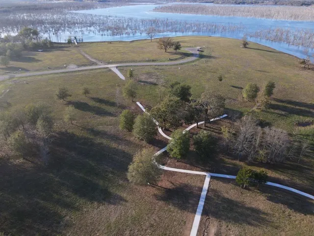a view of an outdoor space