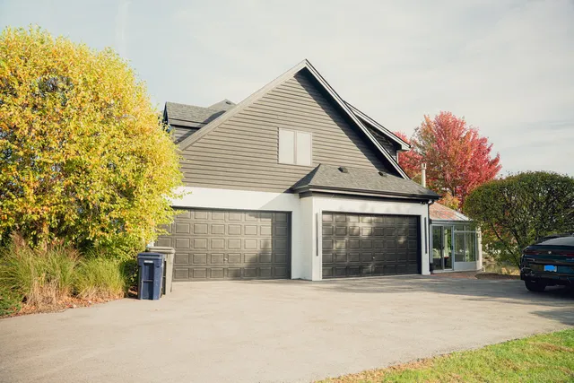 $860,000 | 10653 Great Egret Drive, Orland Park, IL 60467