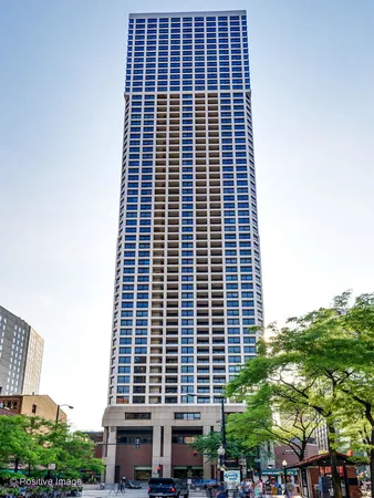 $389,000 | 1030 North State Street, Unit 25J, Chicago, IL 60610