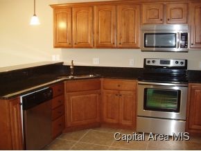 3201 Mackinaw Lane Springfield, IL 62711 - Photo 2 of 6 Gallery Image 2