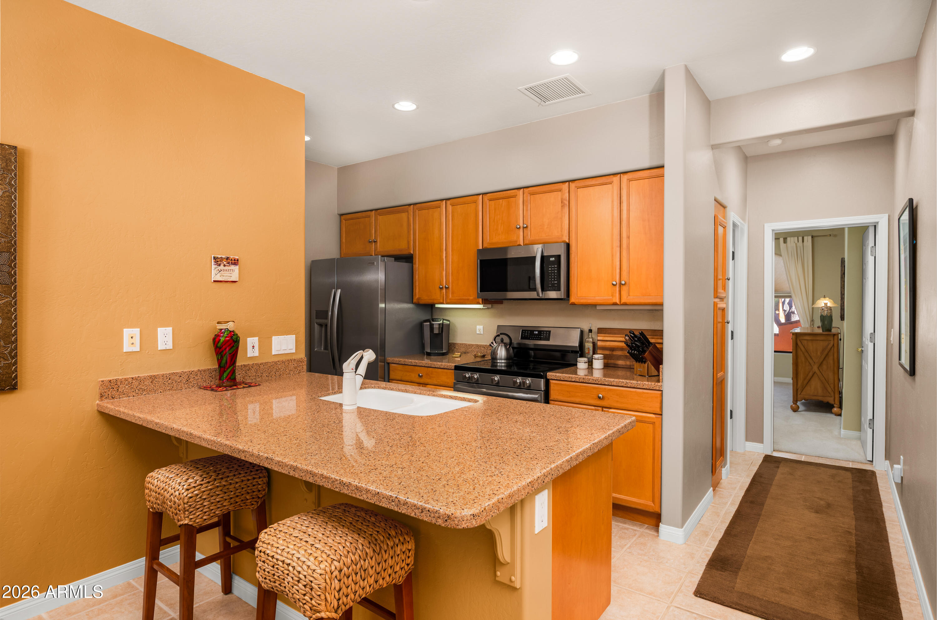 49 Rim Trail Circle Sedona, AZ 86351 - Photo 12 of 41 Kitchen Breakfast Bar