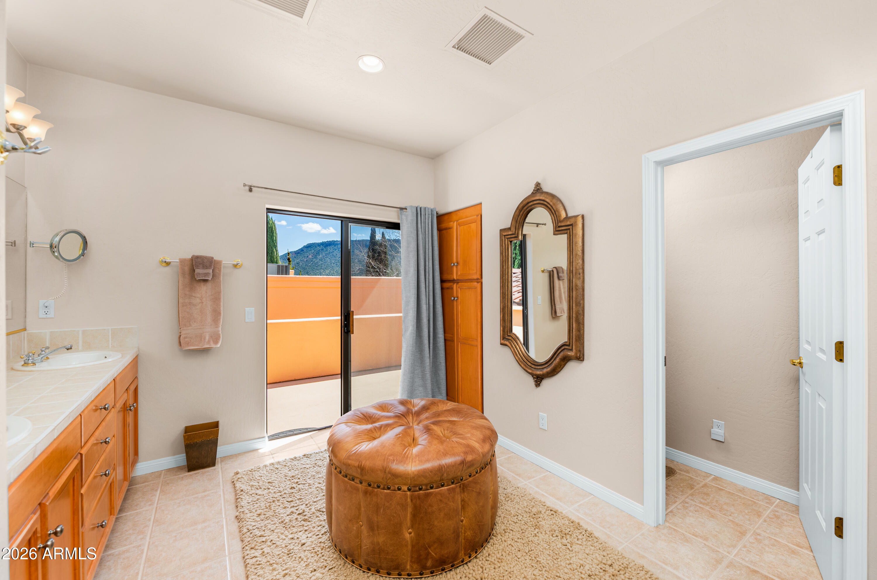 49 Rim Trail Circle Sedona, AZ 86351 - Photo 29 of 41 Primary Bathroom With Terrace Access