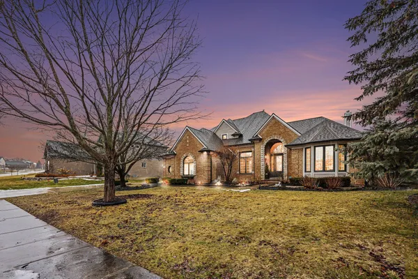 $790,000 | 372 Overlook Drive, Oxford, MI 48371