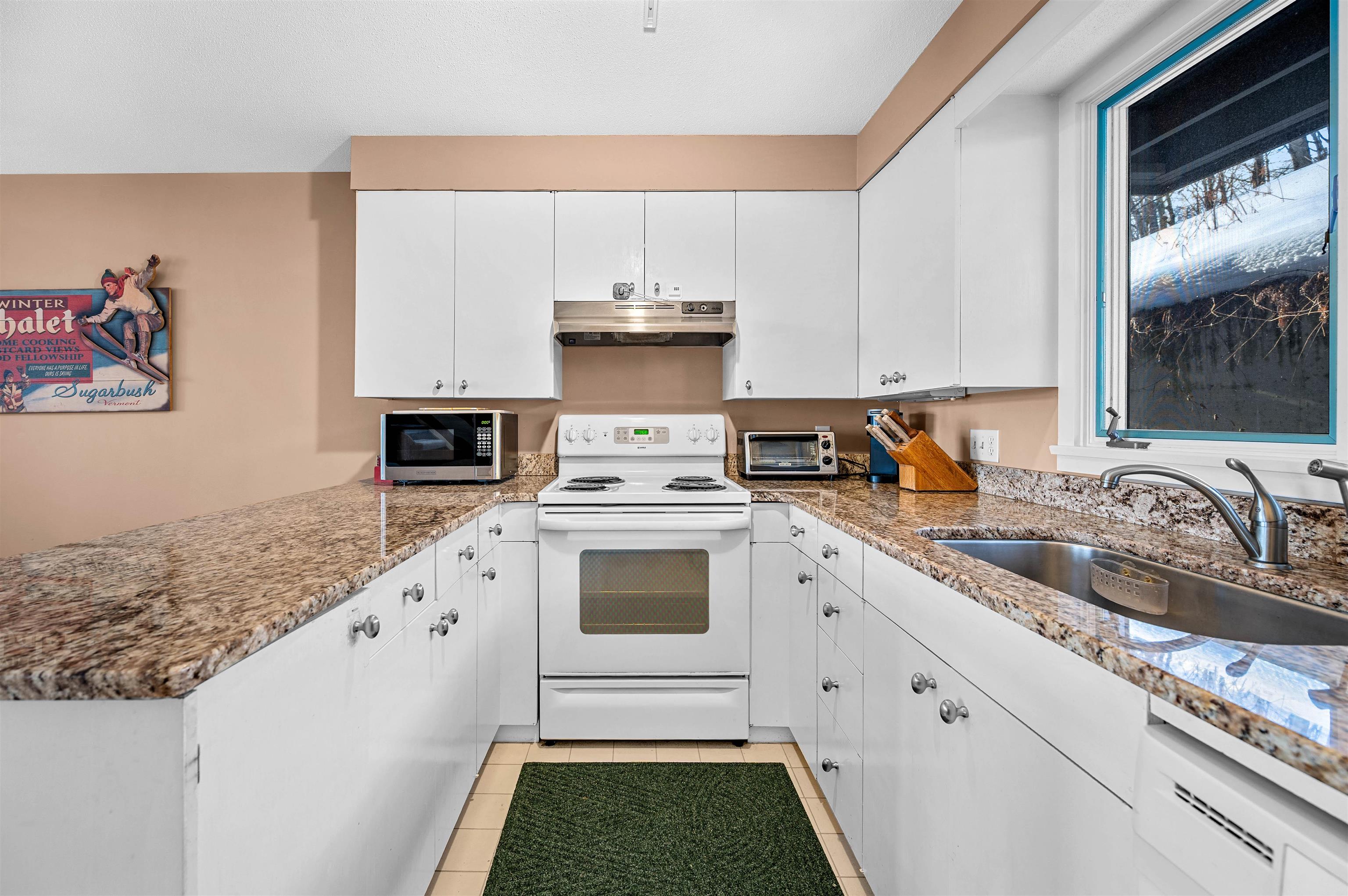 105 Forum Drive, Unit 16 Warren, VT 05674 - Photo 12 of 34