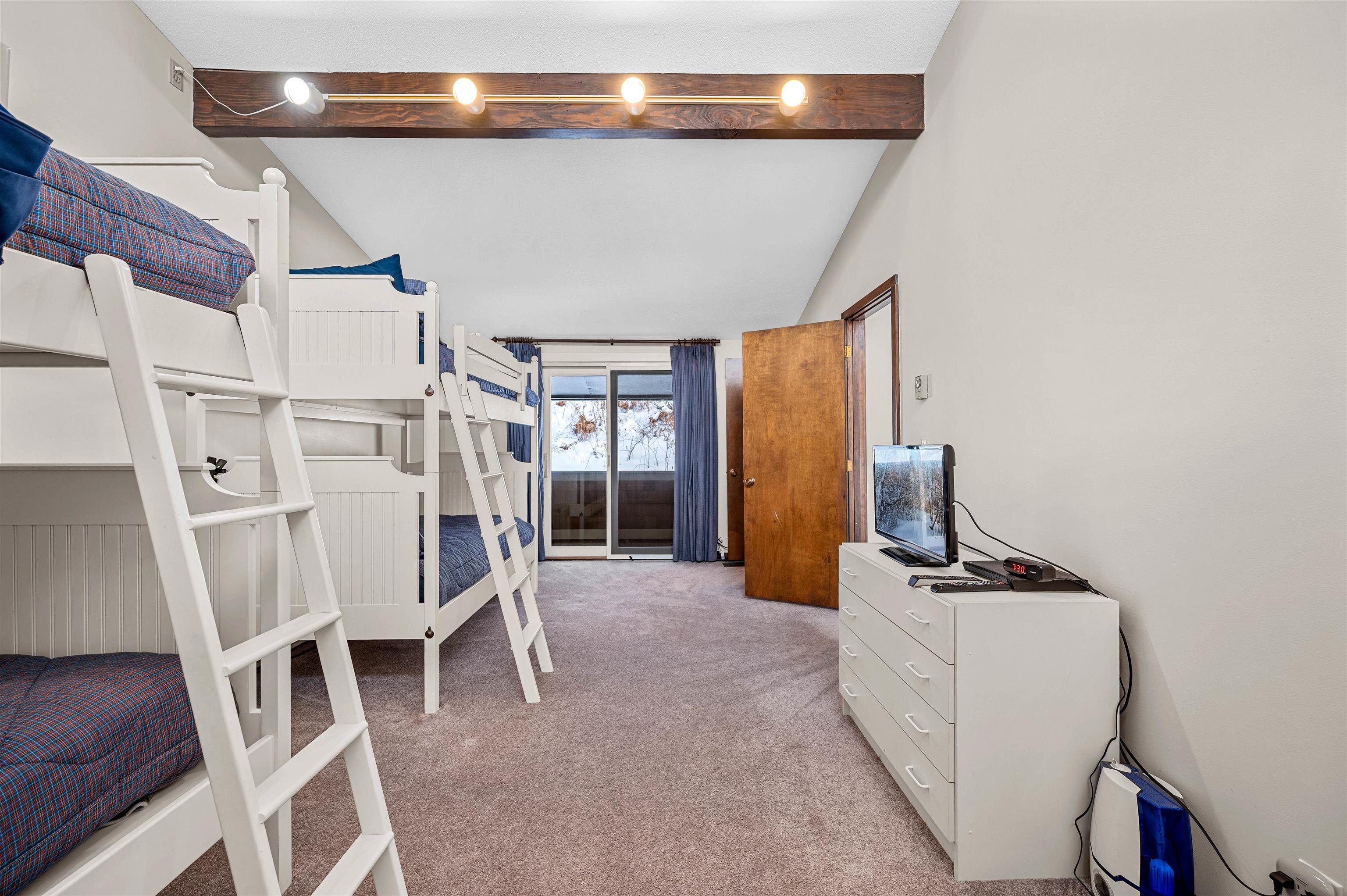 105 Forum Drive, Unit 16 Warren, VT 05674 - Photo 23 of 36