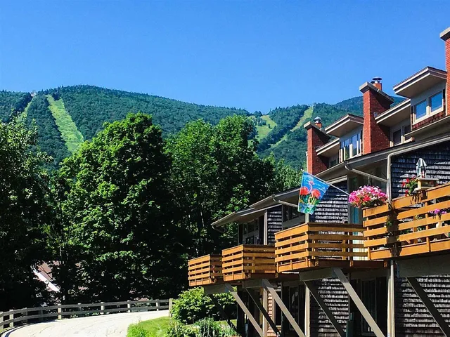 $830,000 | 105 Forum Drive, Unit 16, Warren, VT 05674