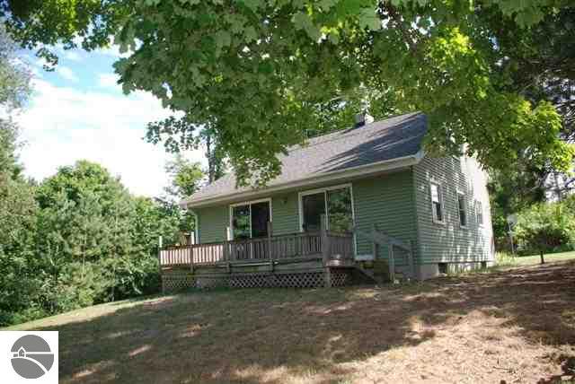 9516 Covey Road Beulah, MI 49617 - Photo 1 of 21 1729846.JPG