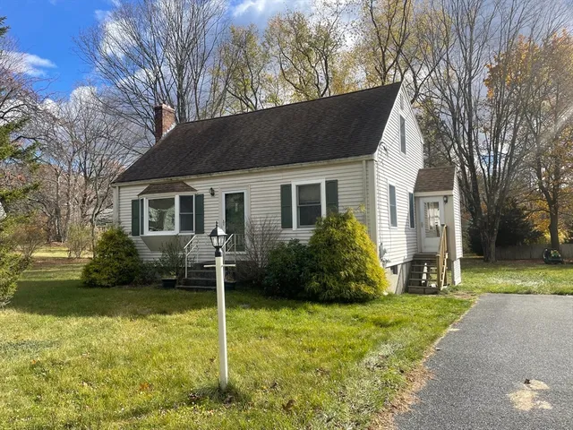 $579,900 | 732 King Street, Franklin, MA 02038