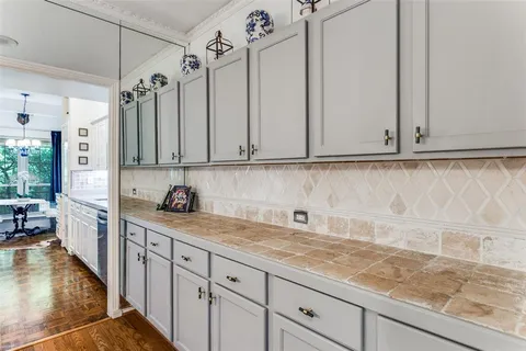 $325,000 | 4312 Bellaire Drive South, Unit 204, Fort Worth, TX 76109