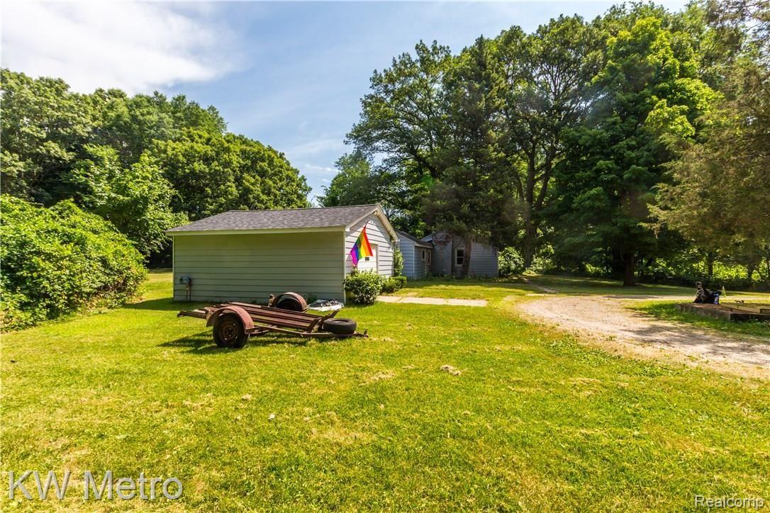 8020 Foster Road Clarkston, MI 48346 - Photo 24 of 26 8020 Foster Rd-39.jpg