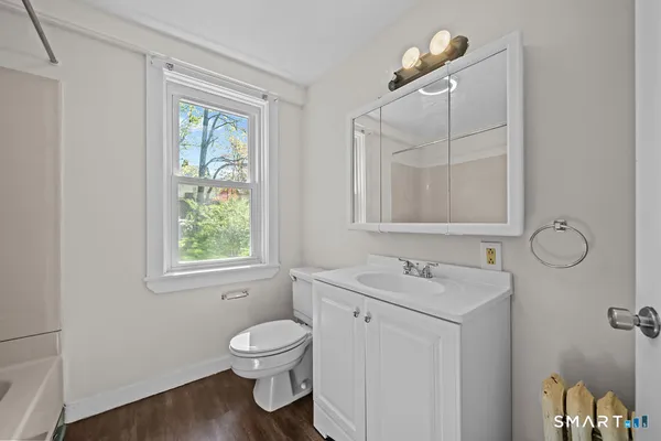 $2,400 | 19-21 Scotland Road, Norwich, CT 06360