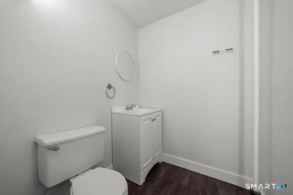 $2,400 | 19-21 Scotland Road, Norwich, CT 06360