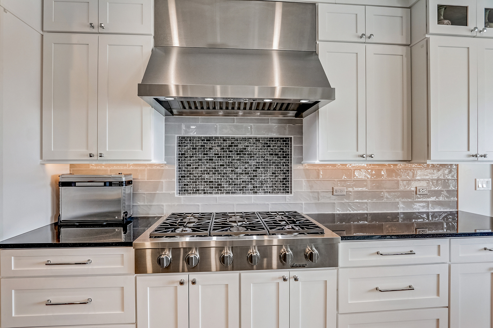 1812 Hunters Ridge Lane Sugar Grove, IL 60554 - Photo 11 of 45 a stove top oven sitting inside of a kitchen