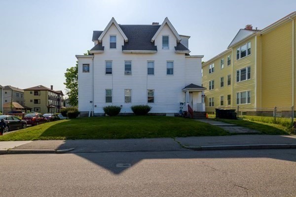 5 Palm Street Worcester, MA 01604 - Photo 4 of 25 Gallery Image 4