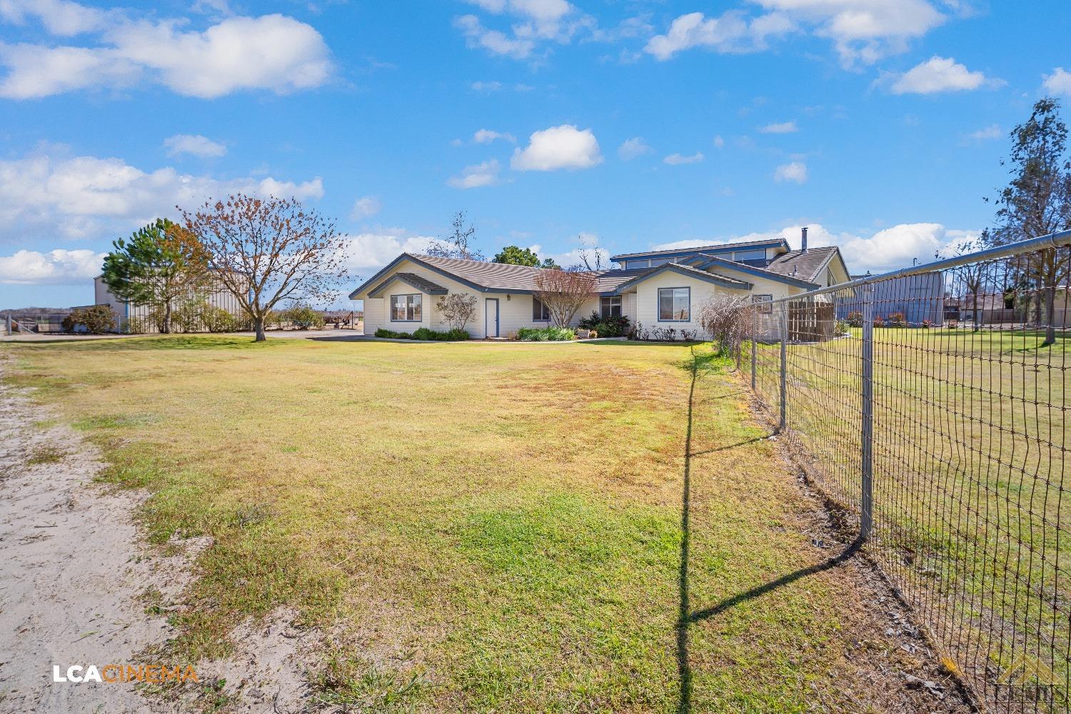 Undisclosed Address Bakersfield, CA 93314 - Photo 3 of 33