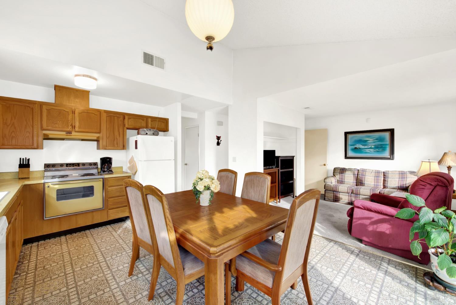 909 Seascape Circle Rodeo, CA 94572 - Photo 17 of 44