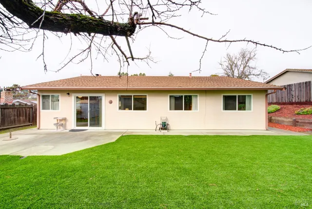 $675,000 | 909 Seascape Circle, Rodeo, CA 94572