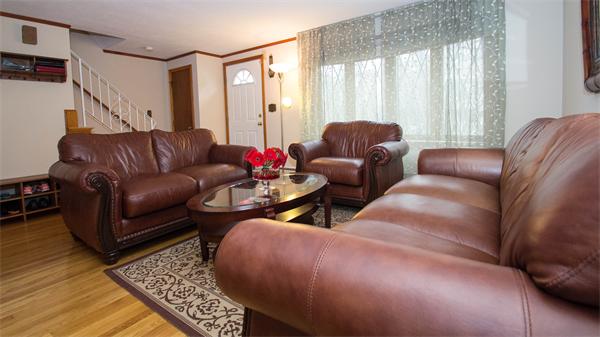 16 Bear Hill Road Reading, MA 01867 - Photo 3 of 18 Gallery Image 3