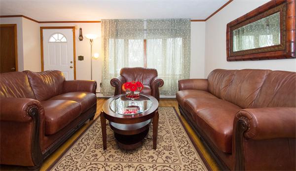16 Bear Hill Road Reading, MA 01867 - Photo 4 of 18 Gallery Image 4