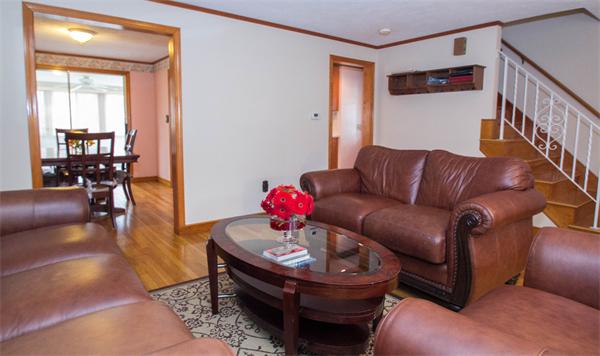 16 Bear Hill Road Reading, MA 01867 - Photo 5 of 18 Gallery Image 5