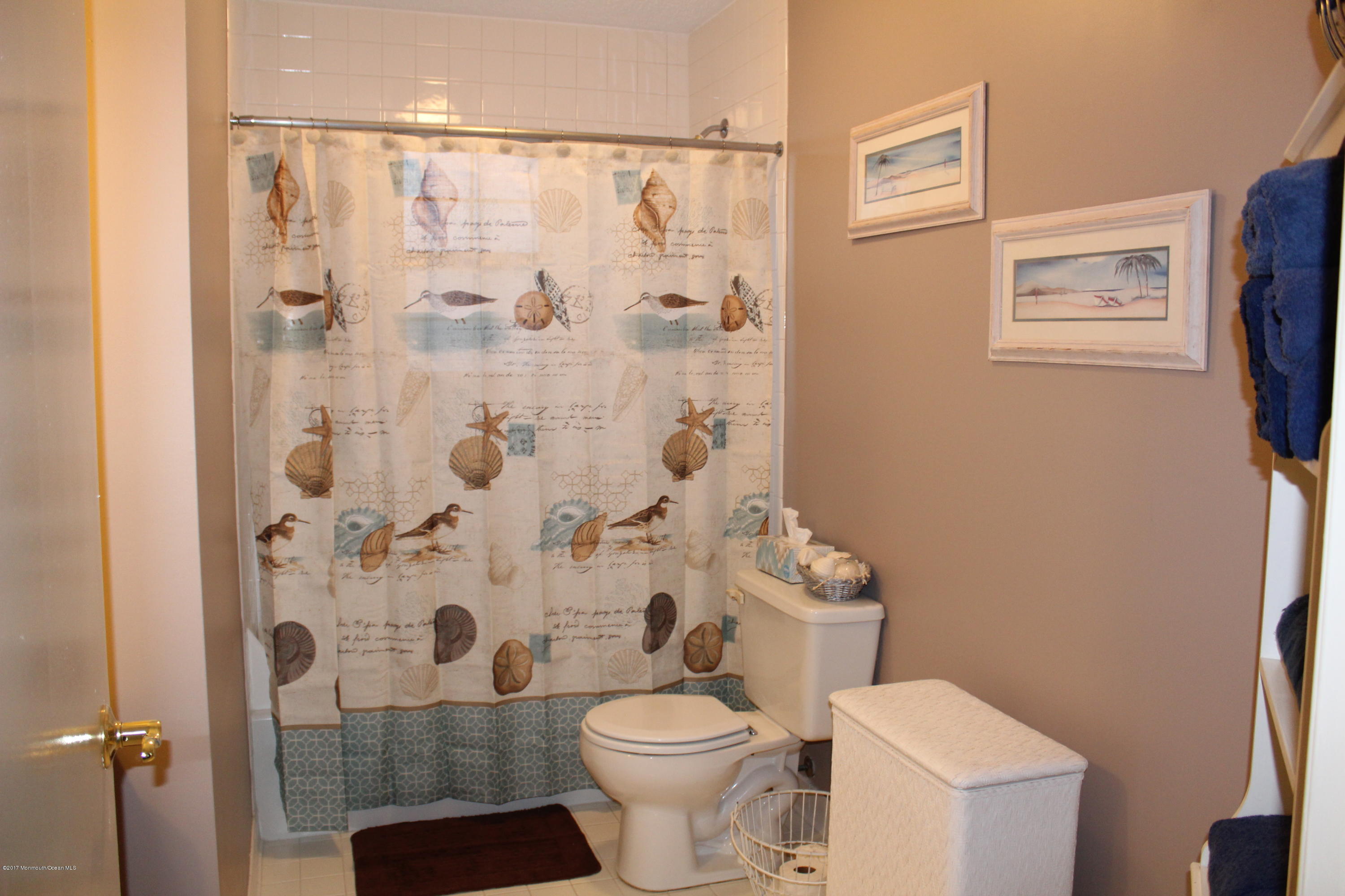 123 Mathis Drive Brick, NJ 08723 - Photo 23 of 29 Main Bathroom