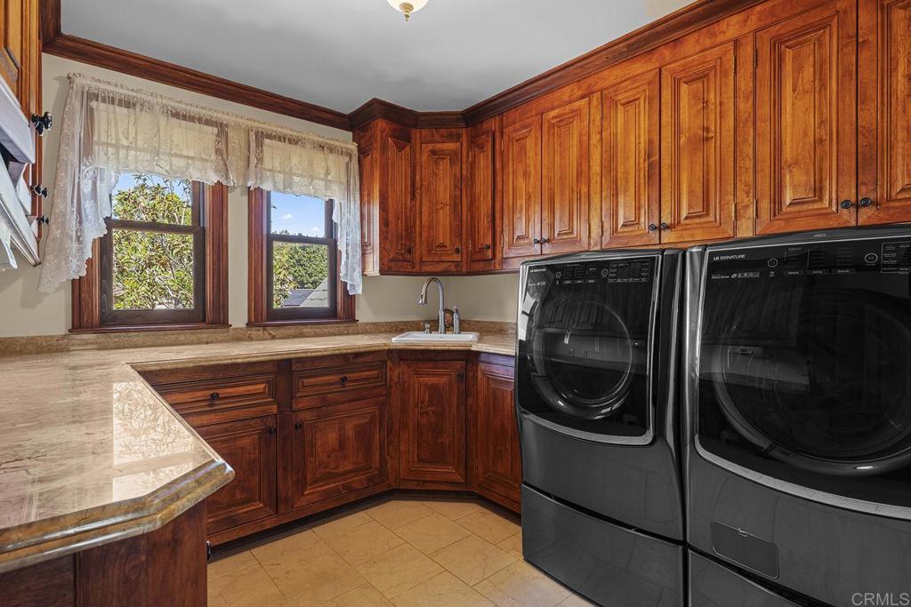 1779 Elevado Road Vista, CA 92084 - Photo 33 of 75