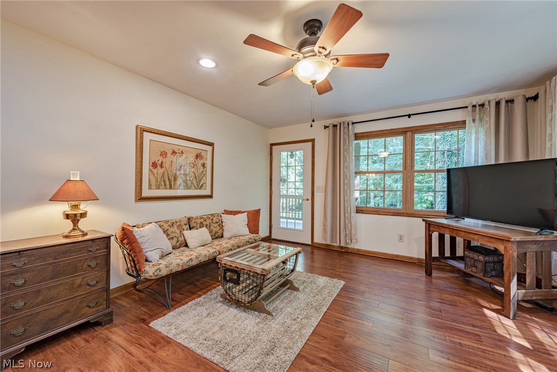 7386 Chagrin Road Chagrin Falls, OH 44023 - Photo 12 of 34 Gallery Image 12