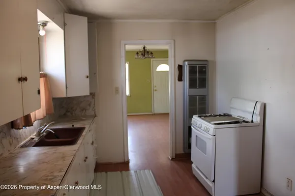 $195,000 | 302 West Main Street, Rangely, CO 81648