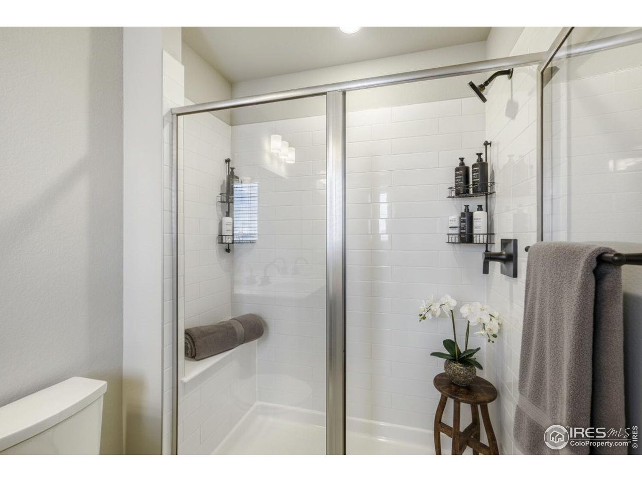 2367 East Suniga Road Fort Collins, CO 80524 - Photo 12 of 26 a bathroom with a shower