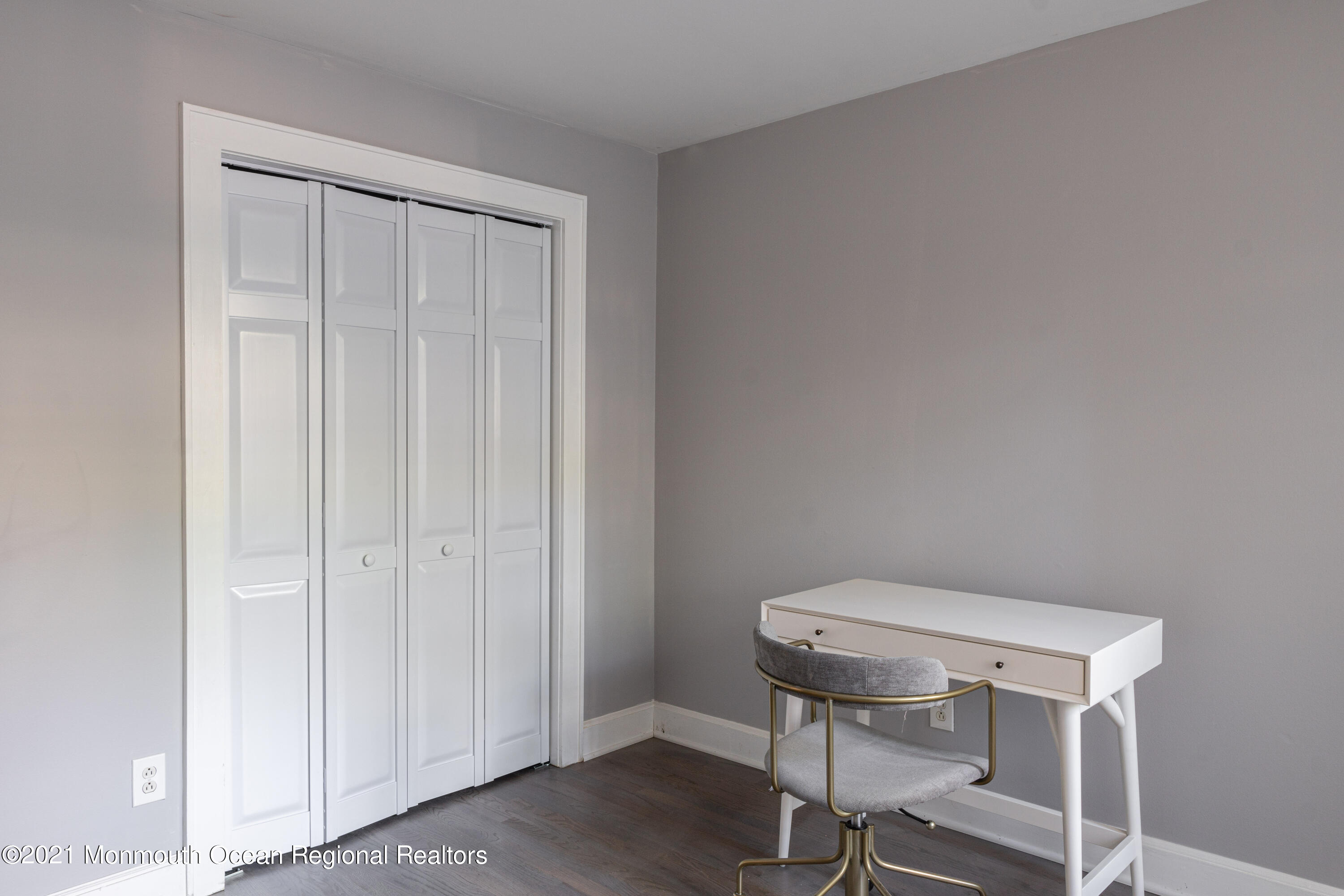 100 1st Street, Unit 5 Keyport, NJ 07735 - Photo 13 of 18 a view of a room with table and chair