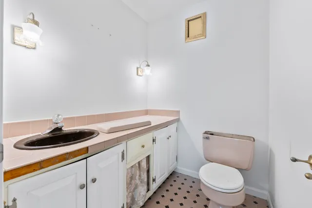 $500,000 | 124 Exeter Road, North Hampton, NH 03862