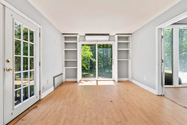 $500,000 | 124 Exeter Road, North Hampton, NH 03862