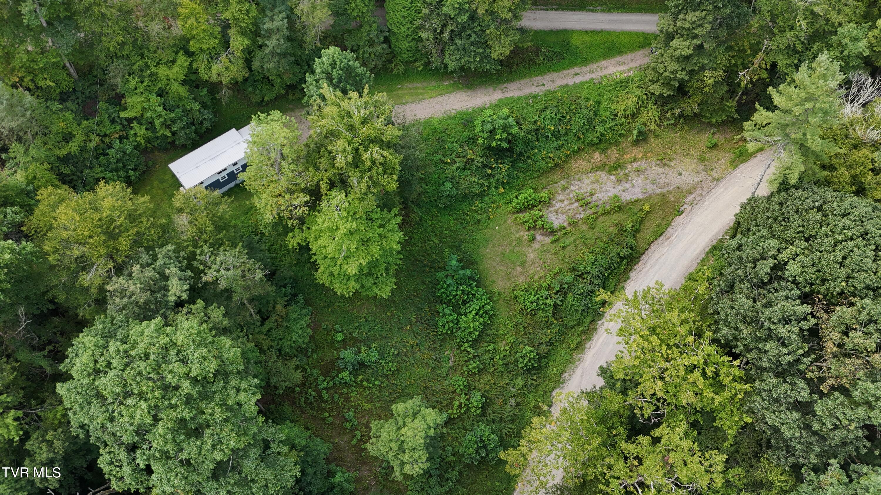 253 Mine Ridge Road Mountain City, TN 37683 - Photo 33 of 35 dji_fly_20260828_124356_0740_17879400398