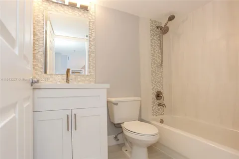 $289,900 | 1350 Southeast 3rd Avenue, Unit 404, Dania Beach, FL 33004