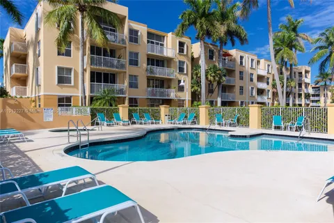 $289,900 | 1350 Southeast 3rd Avenue, Unit 404, Dania Beach, FL 33004