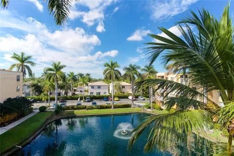 $289,900 | 1350 Southeast 3rd Avenue, Unit 404, Dania Beach, FL 33004