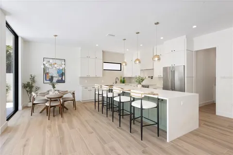 $1,400,000 | 1544 3rd Avenue West, Bradenton, FL 34205