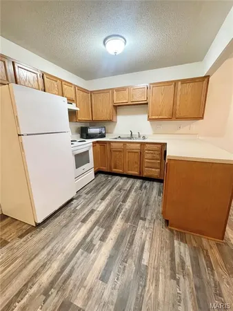$1,295 | 463 Ponderosa Avenue, Unit 1, O'Fallon, IL 62269