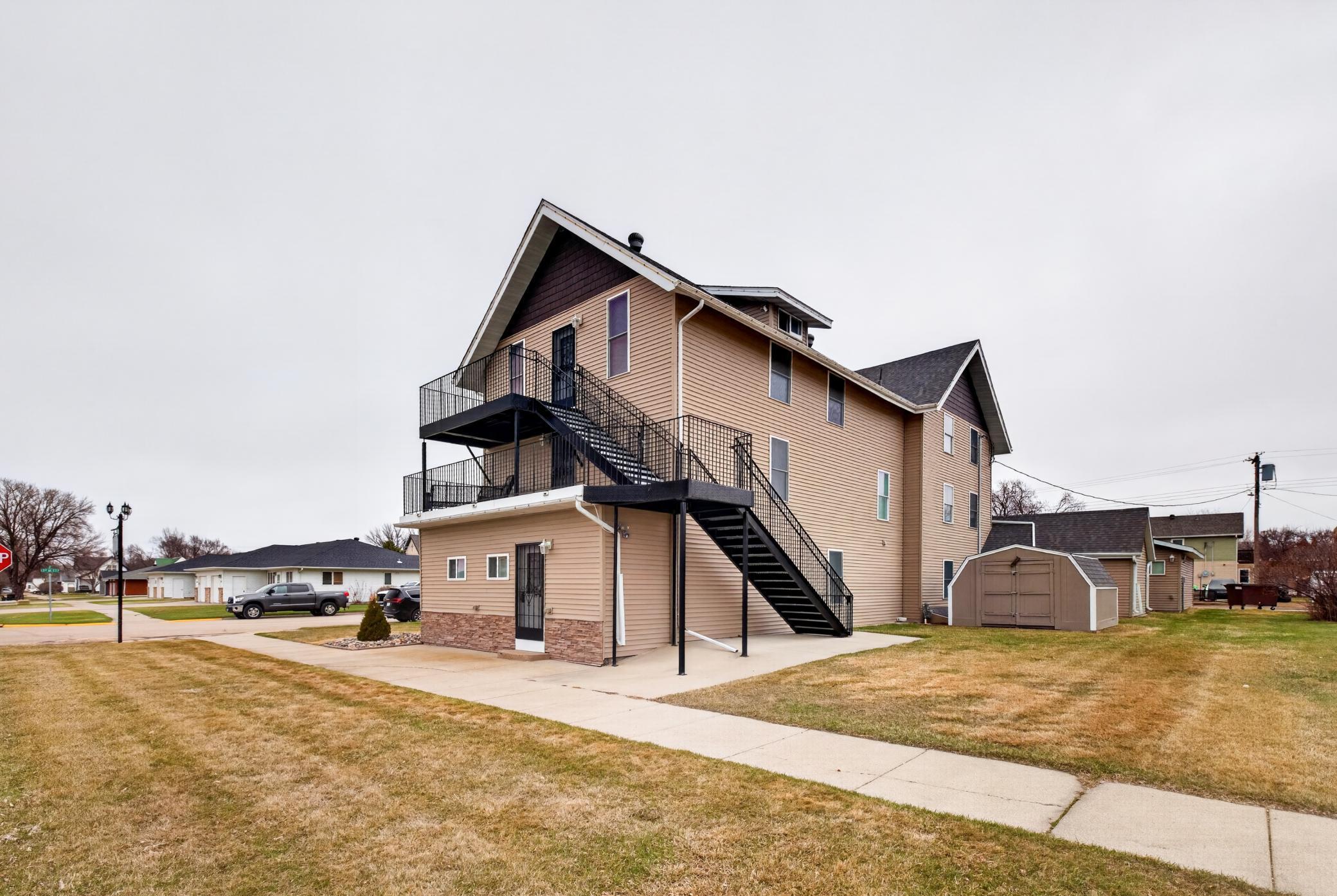 202 3rd Avenue Southeast Barnesville, MN 56514 - Photo 2 of 65