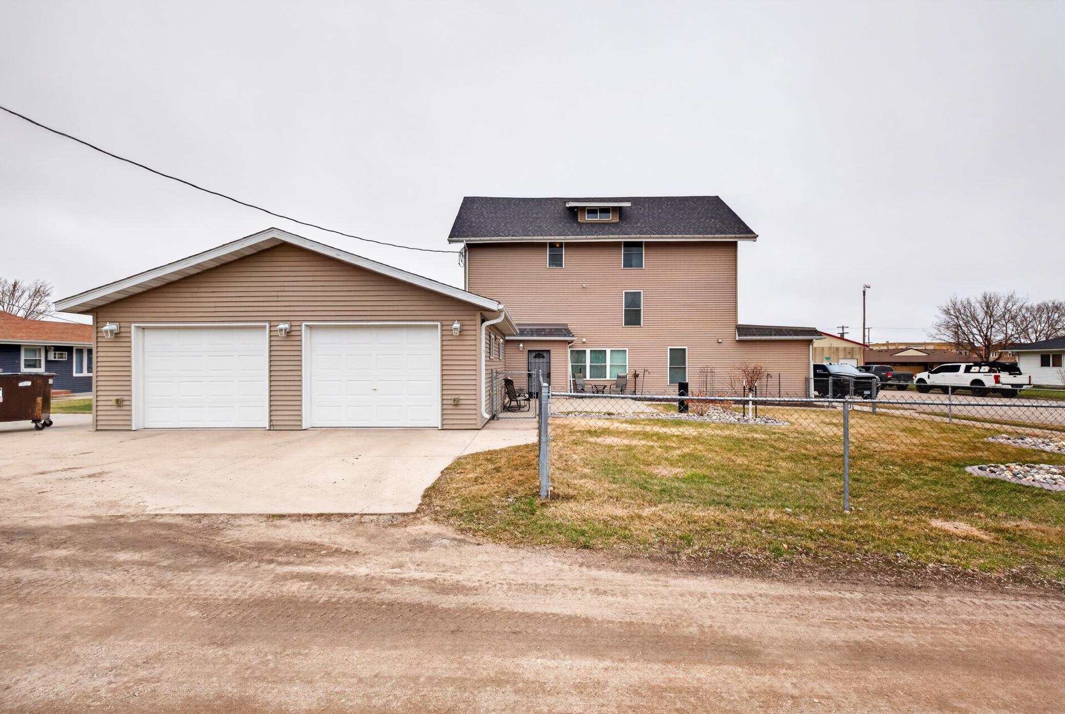 202 3rd Avenue Southeast Barnesville, MN 56514 - Photo 4 of 65