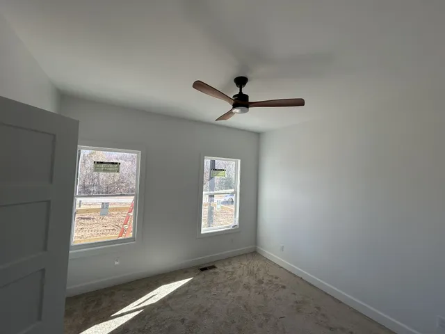 $497,799 | 159 Creekside Lane, Lafayette, TN 37083