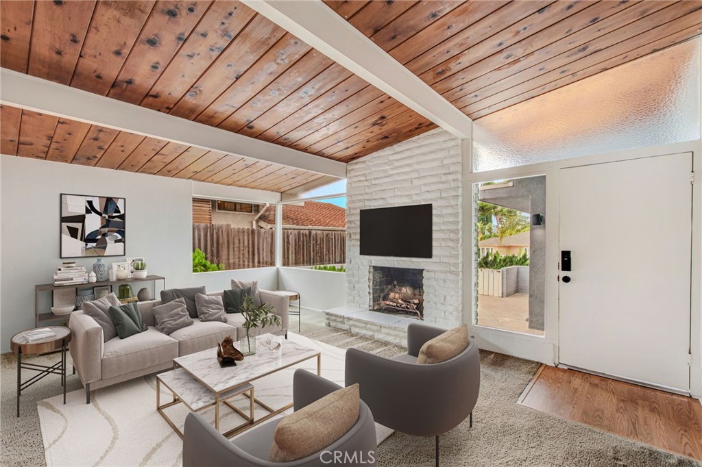 117 West Avenida De Los Lobos Marinos