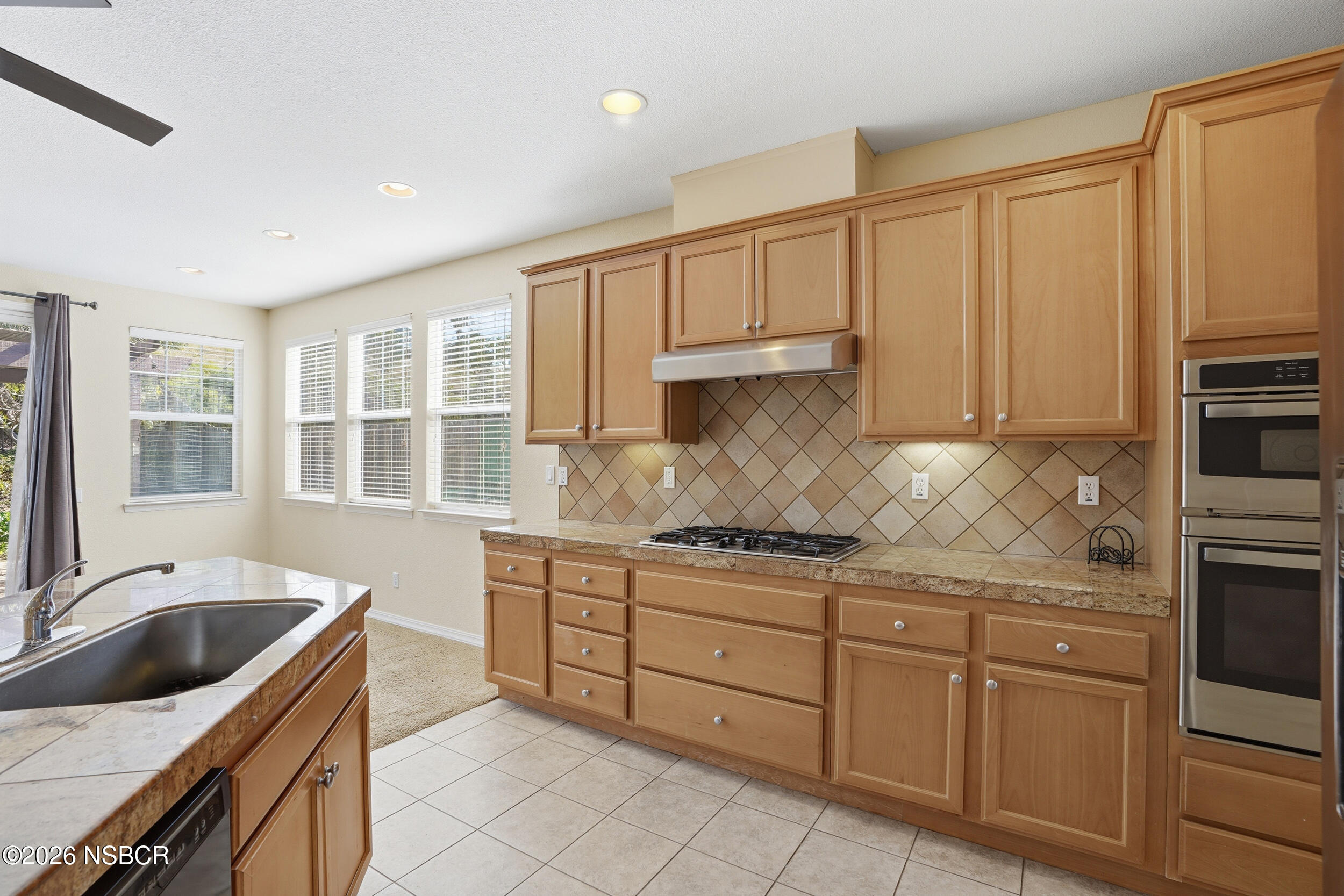 1557 Canyon Creek Road Santa Maria, CA 93455 - Photo 15 of 33 1557 canyon creek rd-18