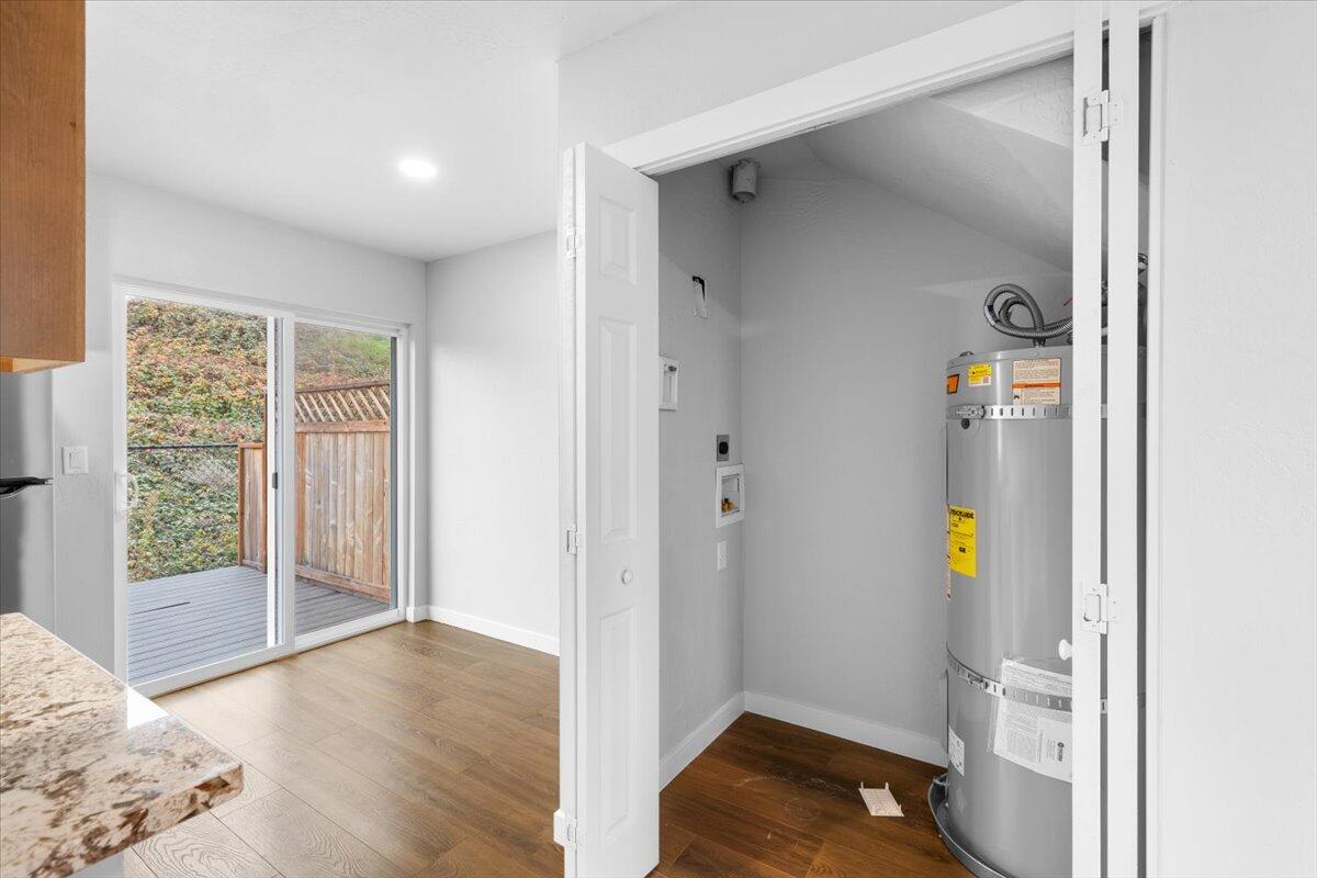 610 North Main Street, Unit 5A Phoenix, OR 97535 - Photo 12 of 16 12-CI_2191