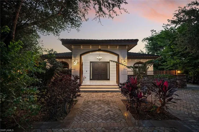 $2,049,000 | 2605 64th Street Southwest, Naples, FL 34105