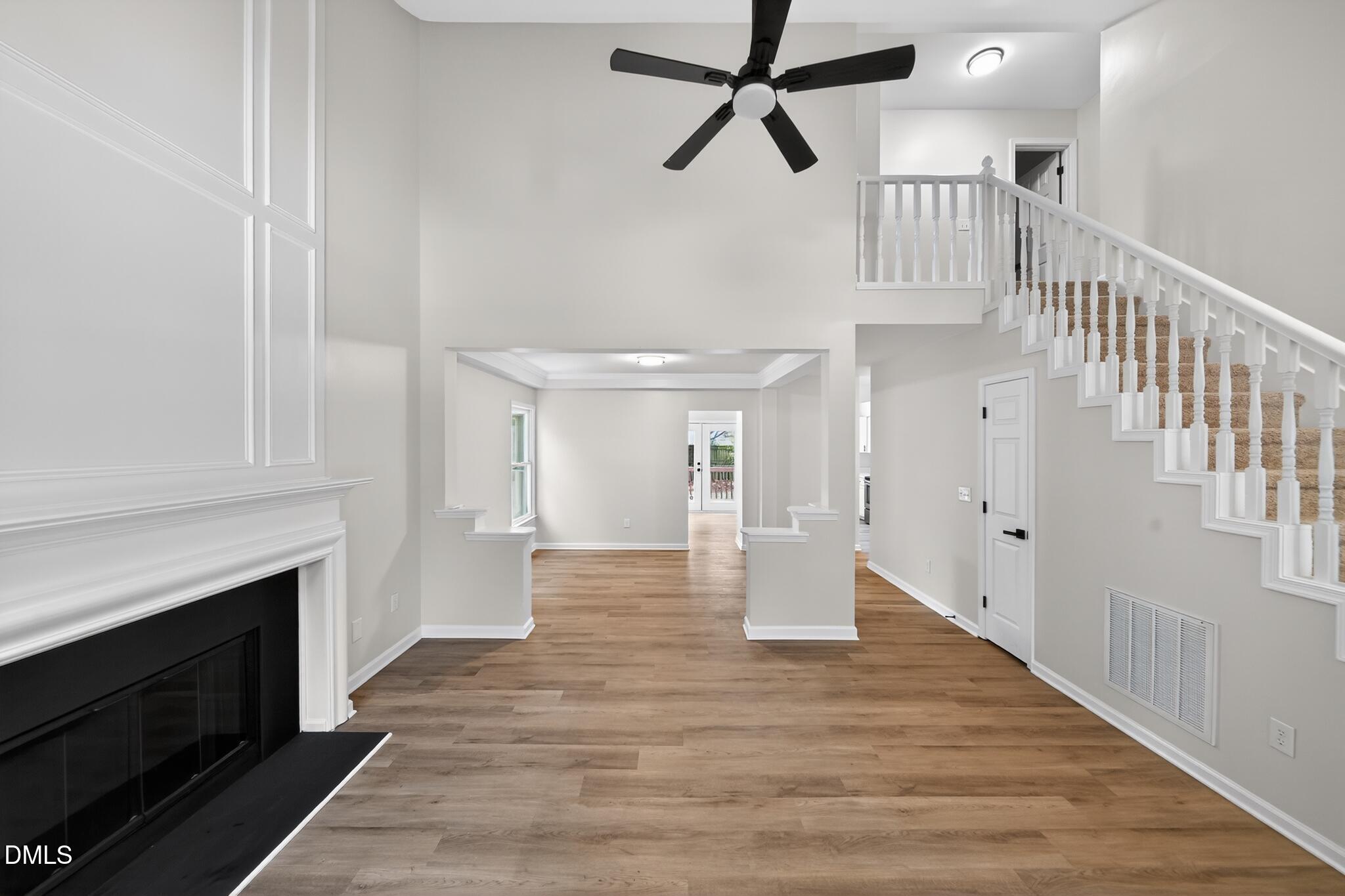 4732 Cooksbury Court Raleigh, NC 27604 - Photo 4 of 15 11_4732_Cooksbury_Ct-Living_room-8028